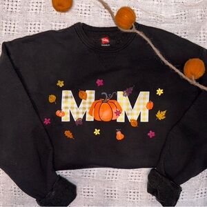 Thrifted Hanes sweatshirt with custom fall design!